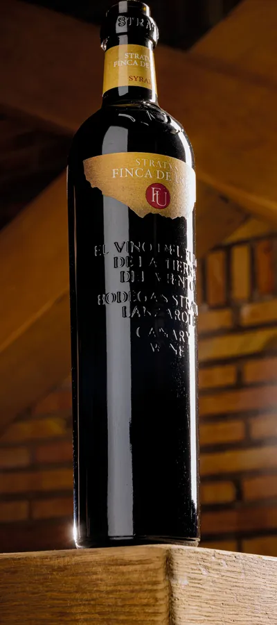 Botella de Stratvs Finca de Uga